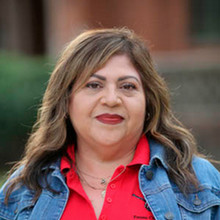 Susie Mosqueda headshot